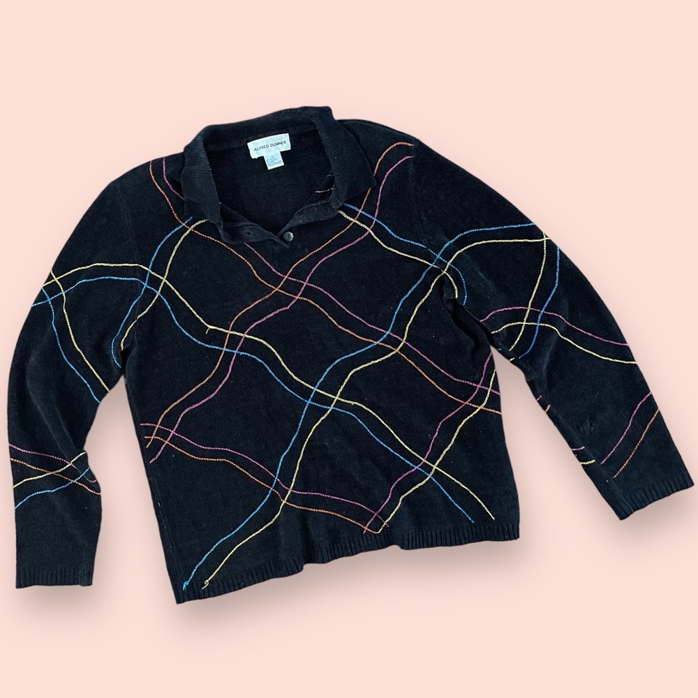 Vintage 80s Black Pullover Sweater with Rainbow Detail